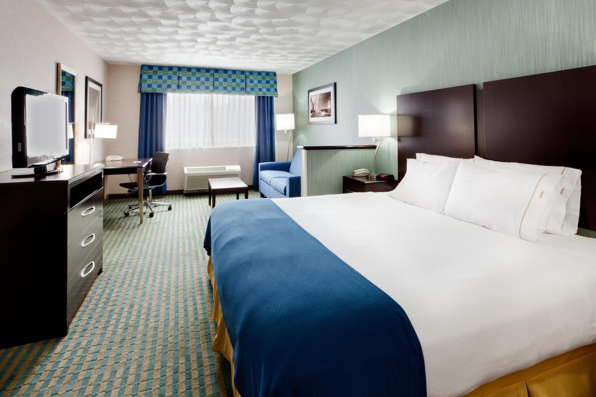 Standard King Room