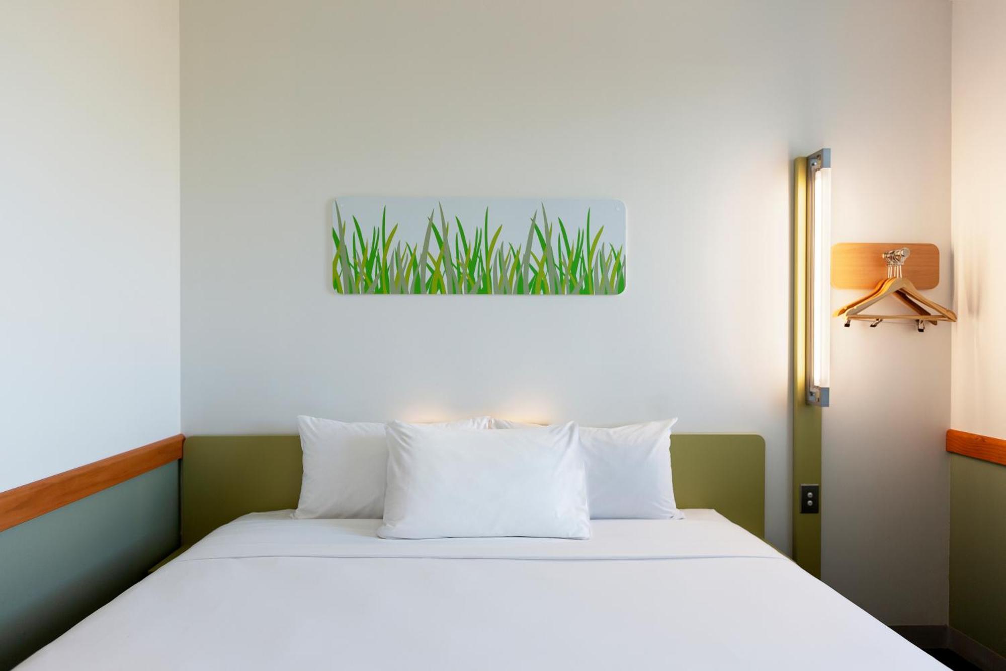 Standard King Room,1717052726:JPEG