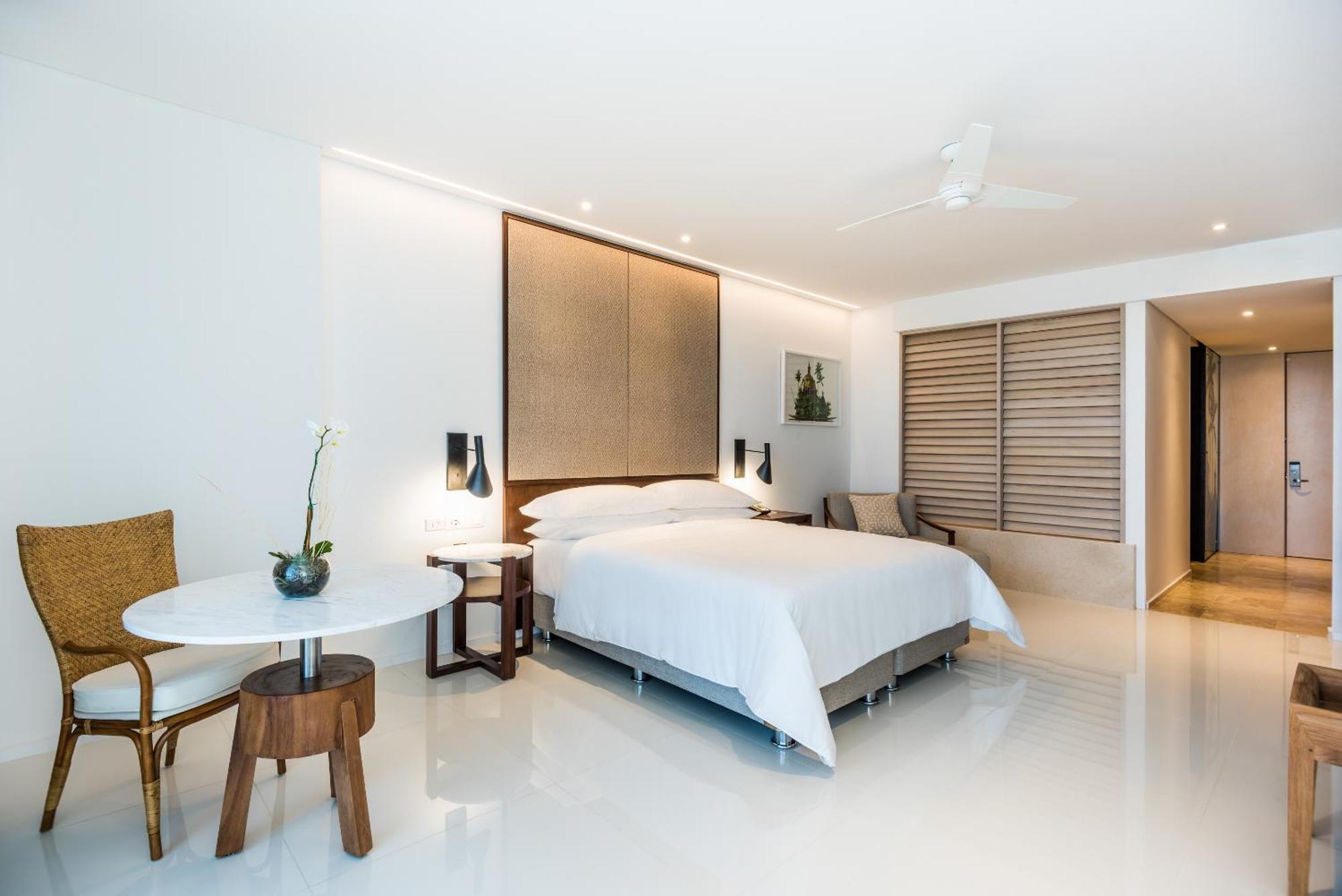 Preferred Club 1 Bedroom Ocean View King Suite