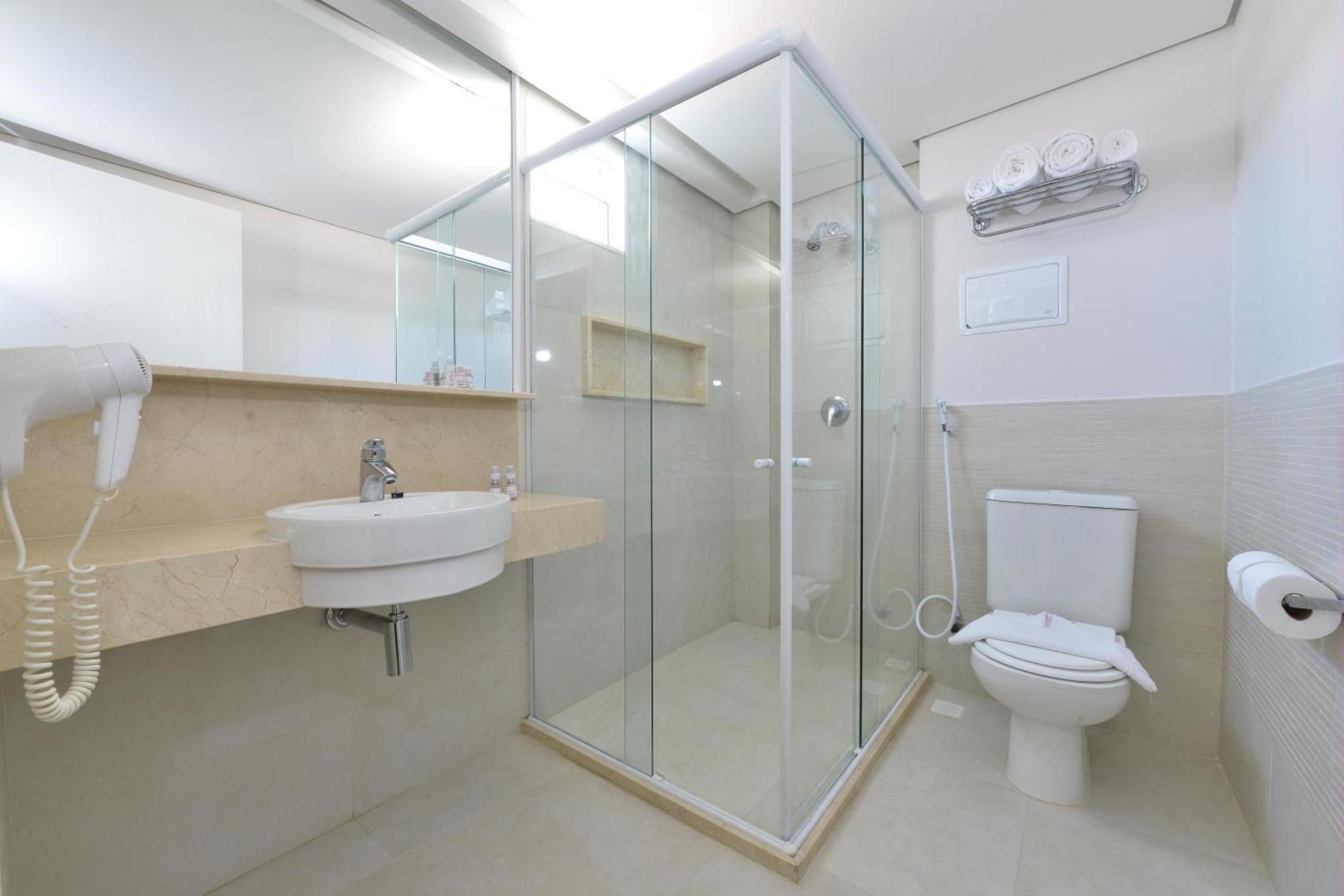 Quarto Triplo Superior com Vista Mar