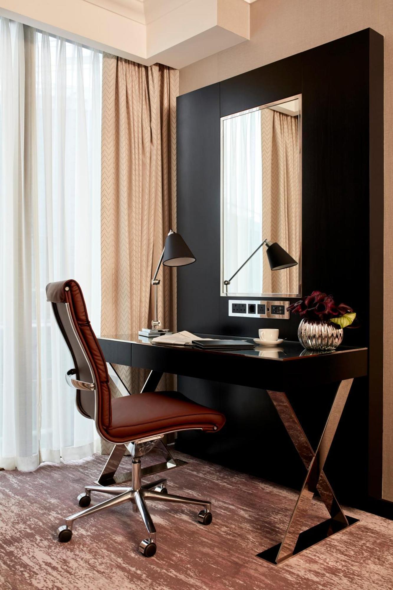 Chambre Lit King-Size - Vue sur Rivière