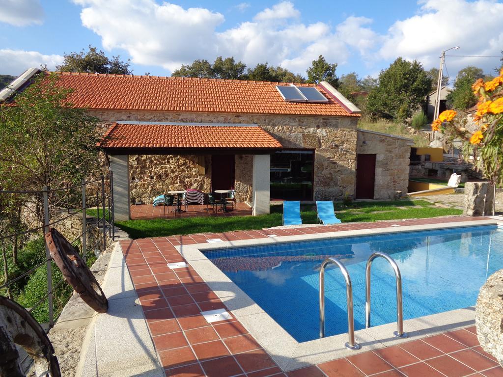 Villa com 5 Quartos e Piscina