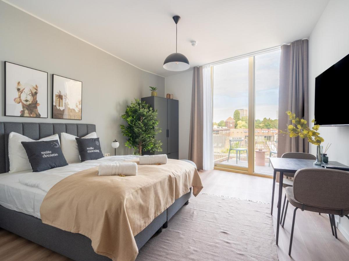 Suite Balcony,1288649305:JPEG