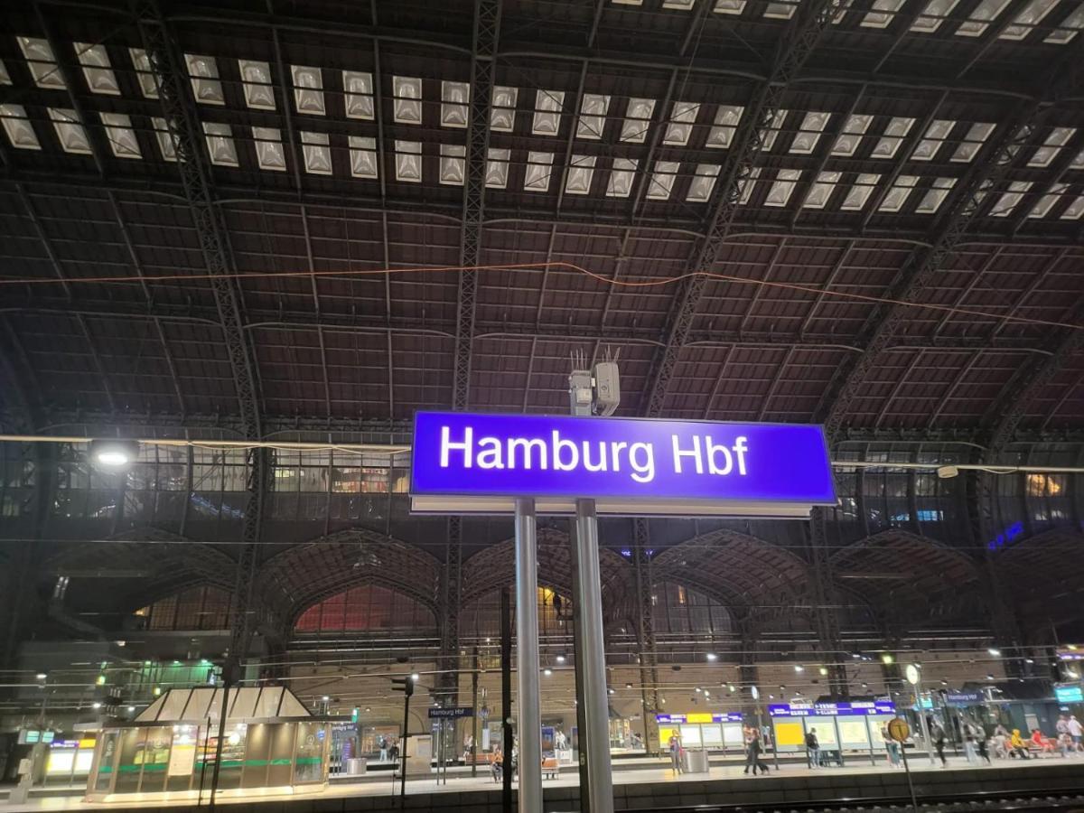 Vierbettzimmer mit Dusche