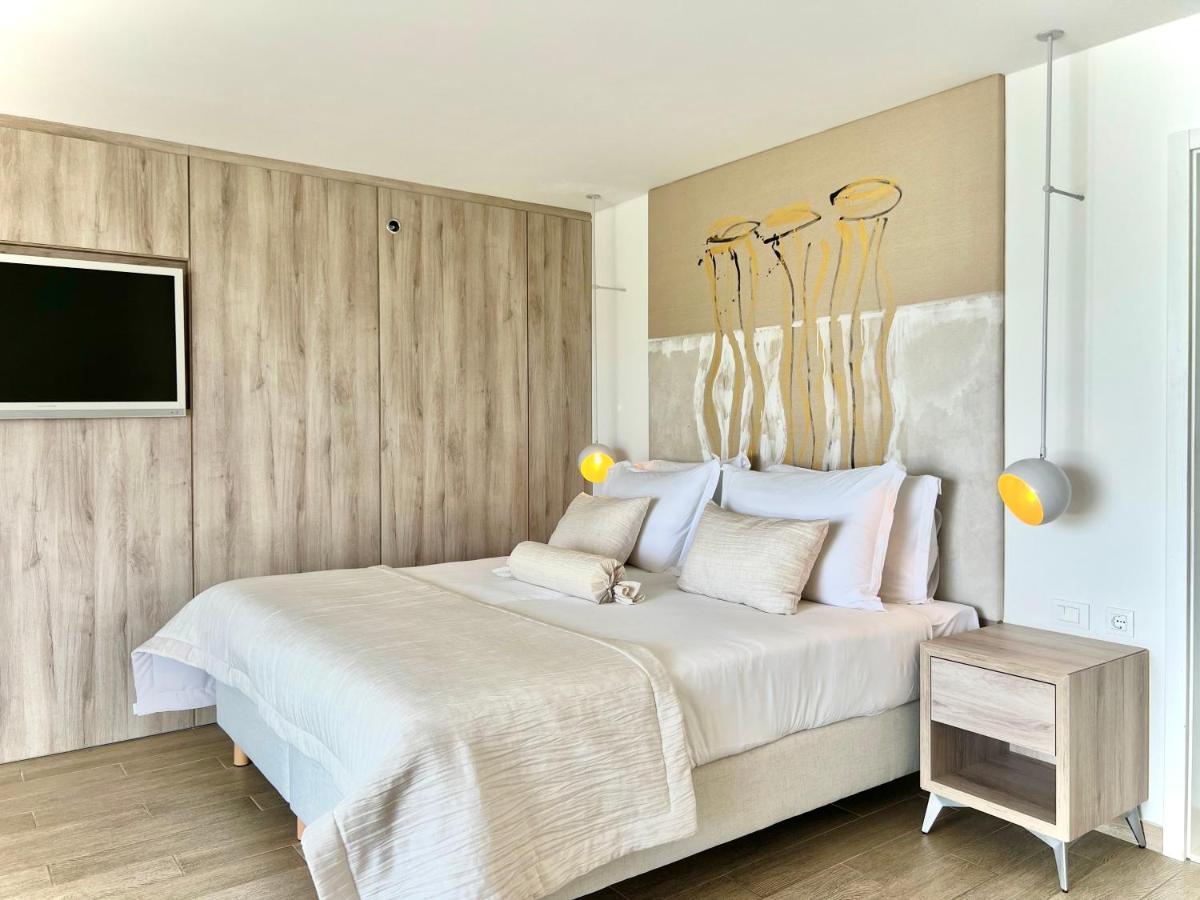 Executive Kamer met Terras en Uitzicht op Zee