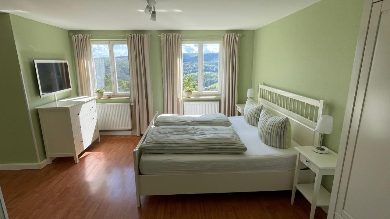 Deluxe Doppelzimmer (2 Erwachsene & 1 Kind)