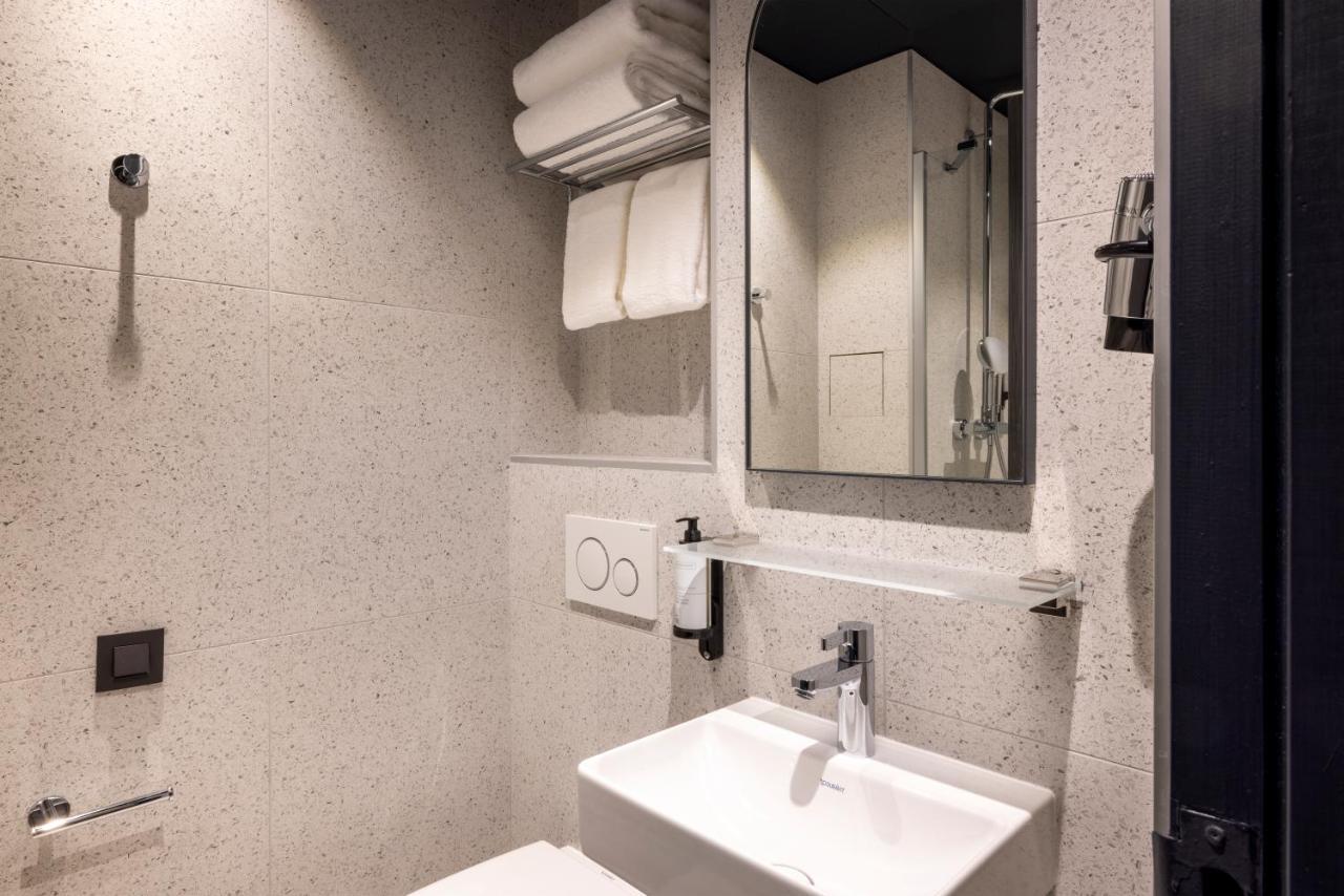 Quarto Comfort com 2 Camas de Solteiro