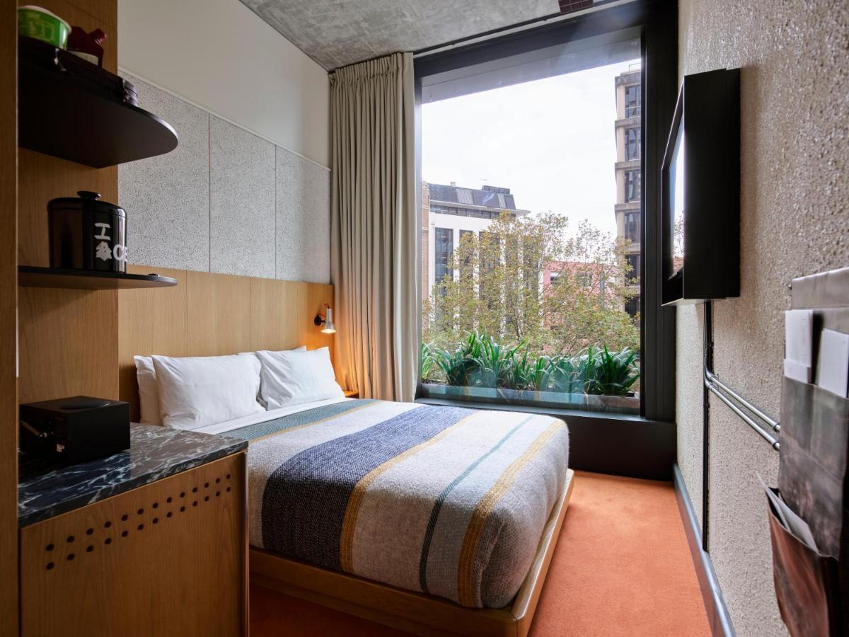 Kleine Kamer - Queensize of Kingsize Bed
