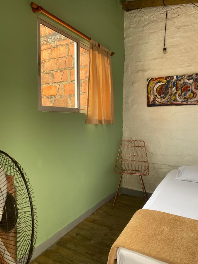 Chambre Simple avec Salle de Bains Commune