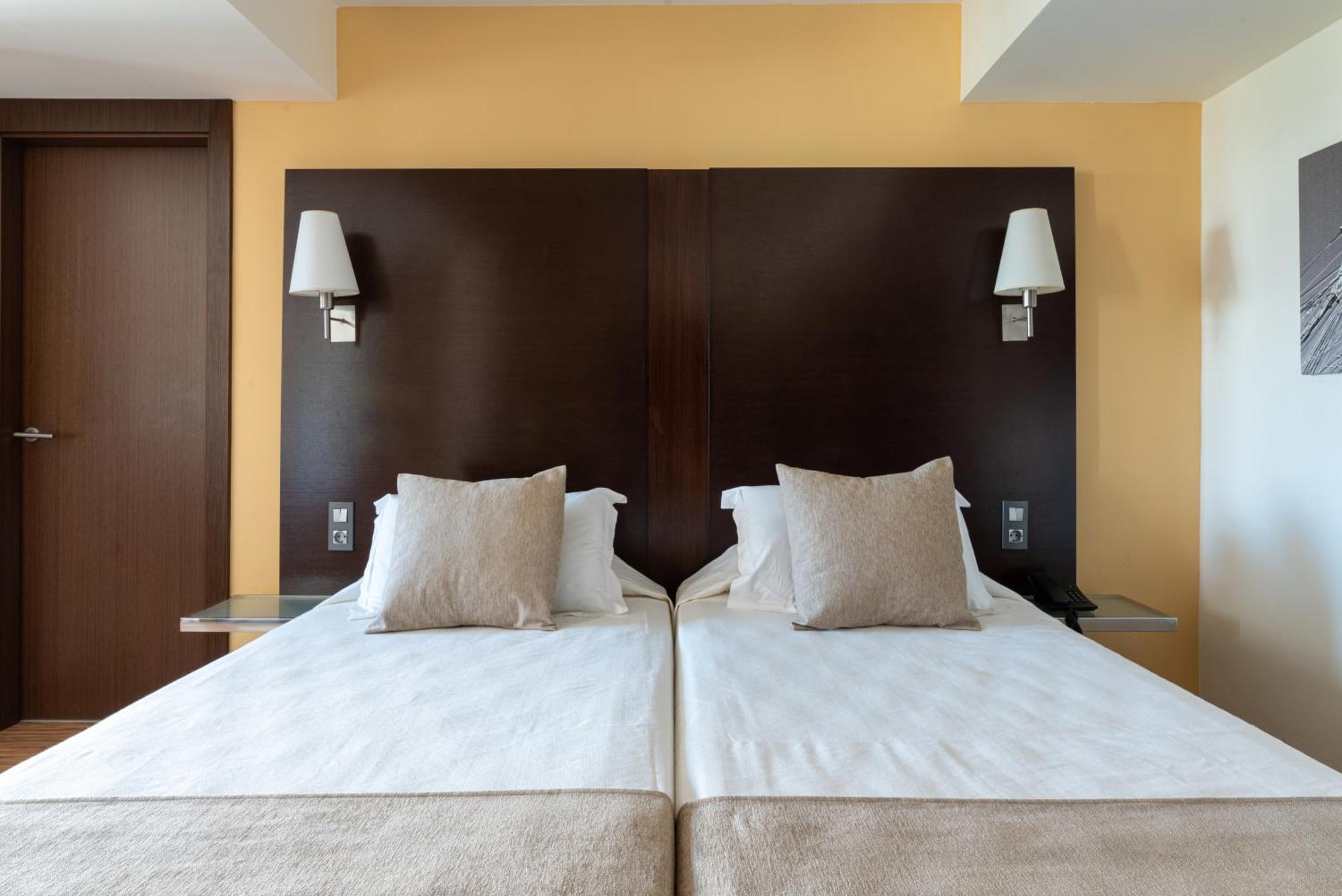 Zweibettzimmer mit Meerblick