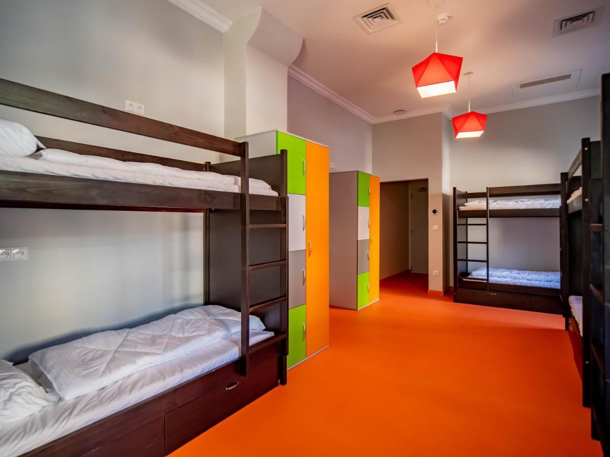 Bed 8-Bed Mixed Dormitory Room,1312938391:JPEG
