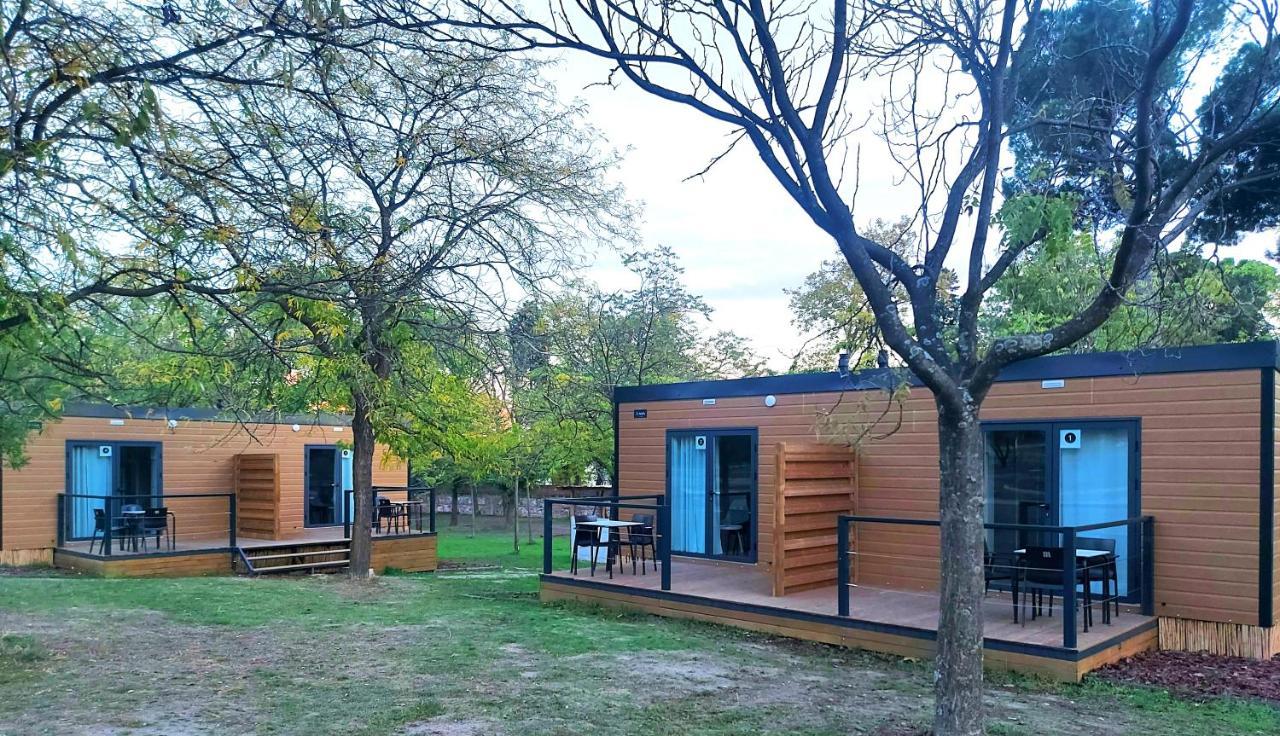 Bungalow Deluxe