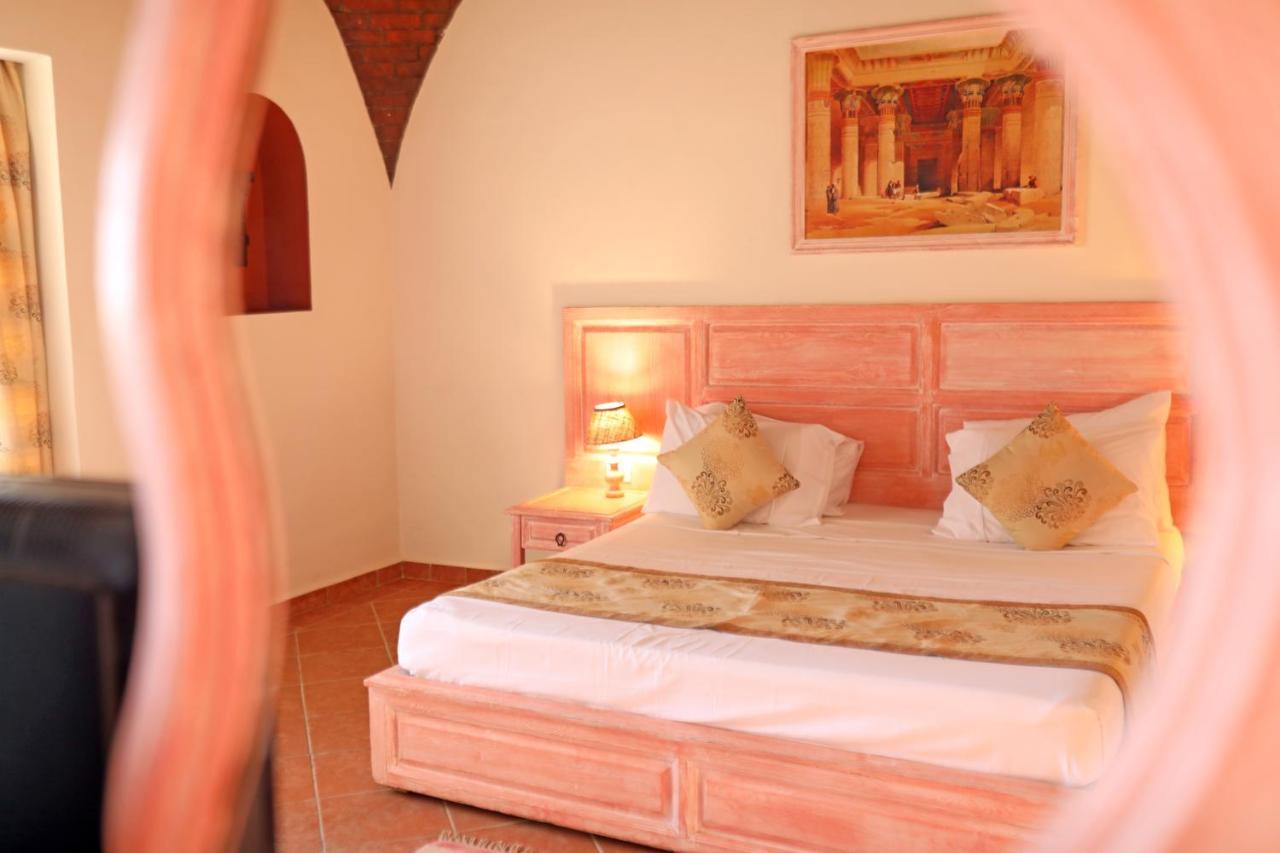 Standard Room with Garden View,1398972887:JPEG