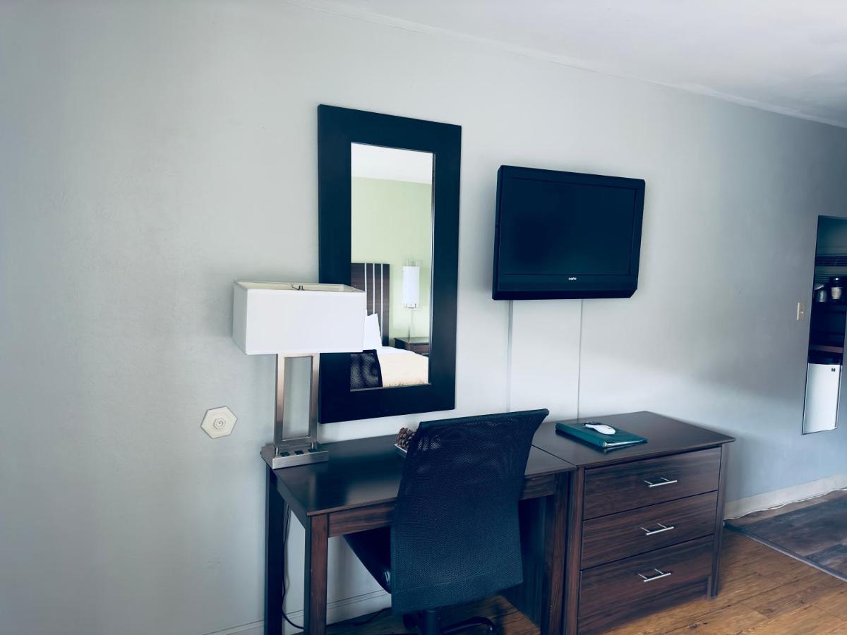 Chambre Lit Queen-Size - Non-Fumeurs - Animaux Acceptés
