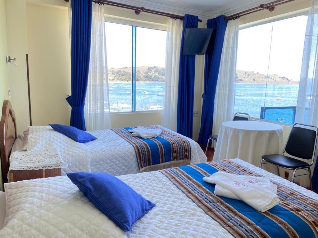 Quarto com 2 Camas de Solteiro e Varanda