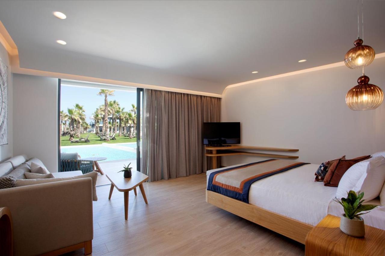 Deluxe Junior Suite aan het Strand met Individueel Zwembad