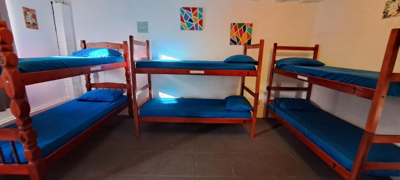 Cama em Dormitório Misto com 6 Camas