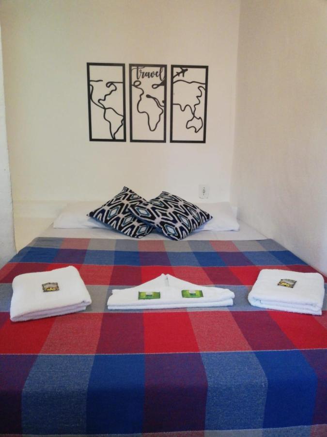 Quarto Duplo Standard com Banheiro Compartilhado