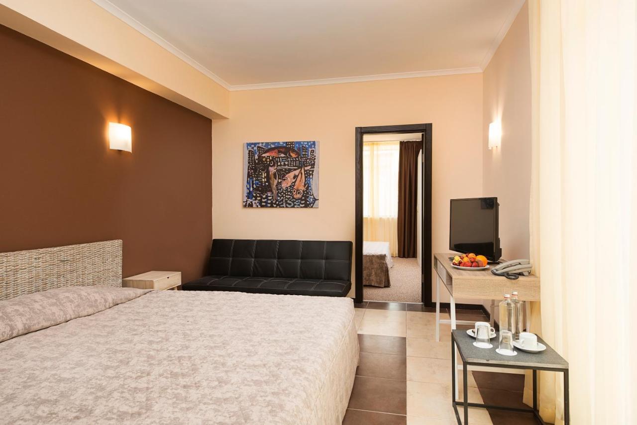 Suite Familiare (2 Adulti + 2 Bambini)