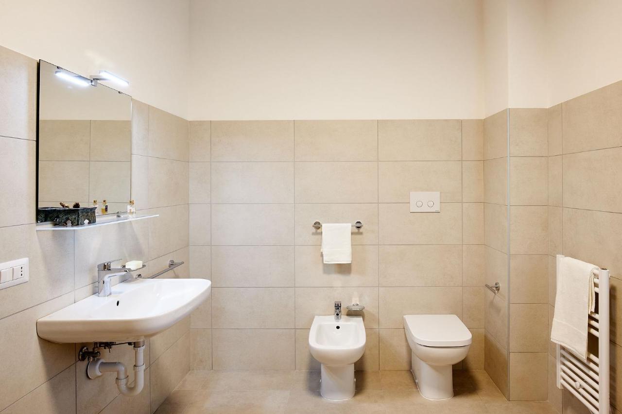 Double Room,1328283665:JPEG