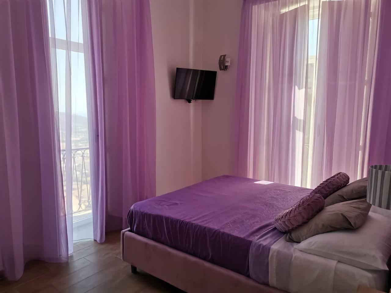 Deluxe Double Room Balcony,1766550900:JPEG