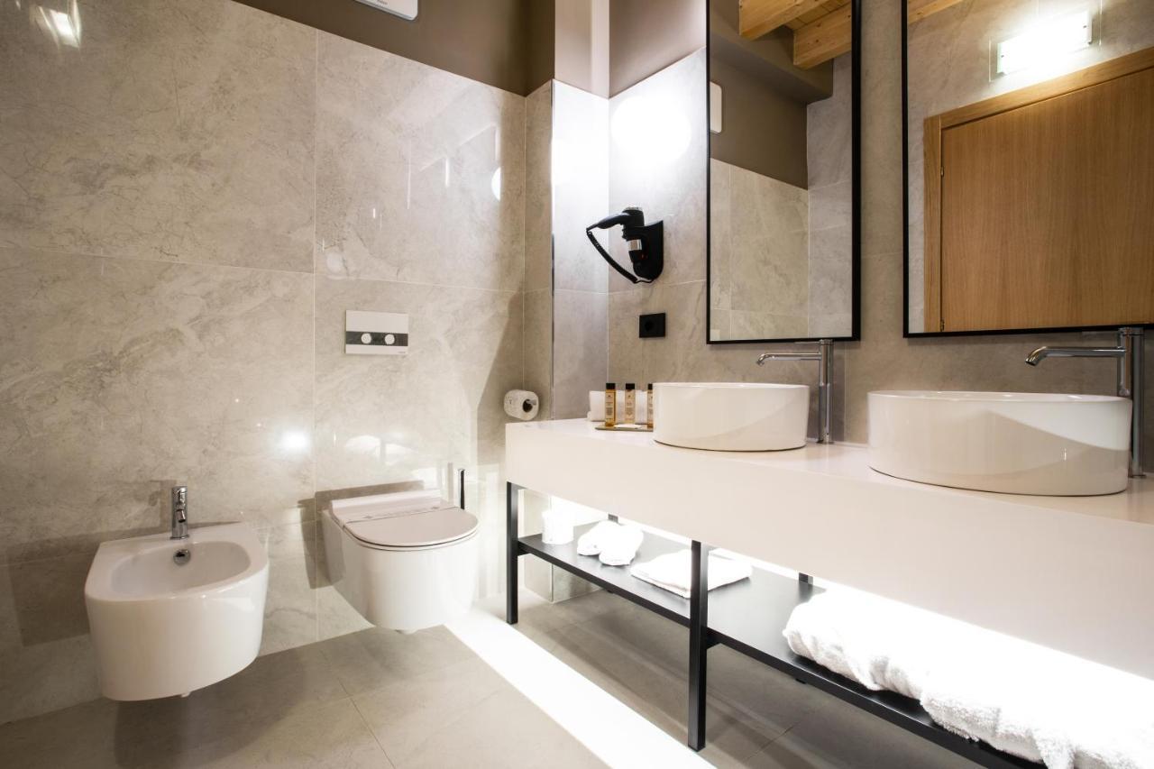 Chambre Lit King-Size avec Baignoire Spa