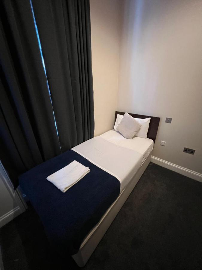 Chambre Simple avec Salle de Bains Commune