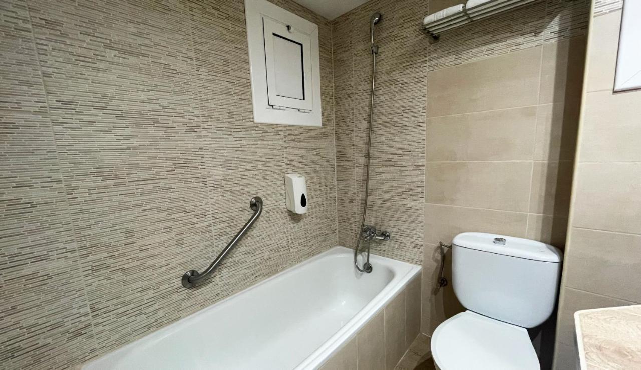 Habitación Doble con cama supletoria (3 adultos) - 2 camas