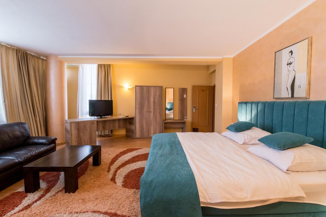 Junior Suite (2 Adulti + 2 Bambini)