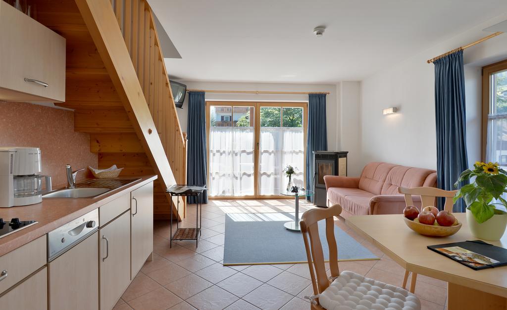 Apartment mit 2 Schlafzimmern und Balkon