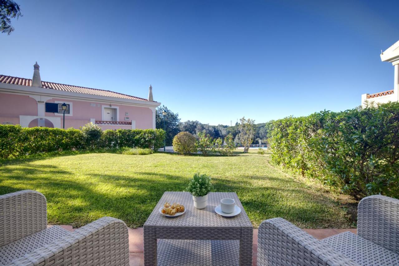 Two Bedroom Apartment Ground Floor with Garden Patio