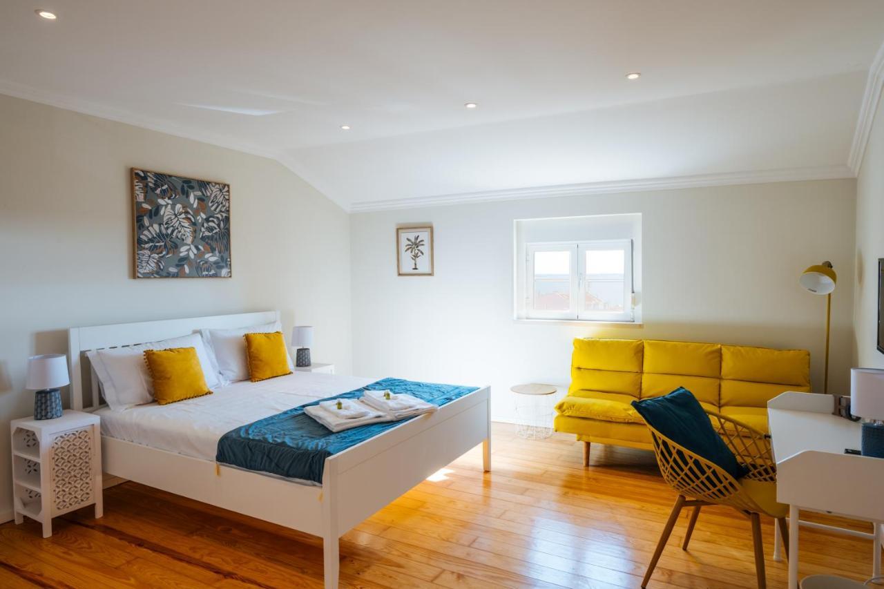 Superior King River View Room with Shared Bathroom