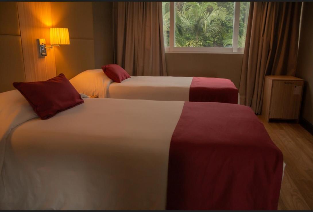 Quarto Superior com 2 Camas de Solteiro