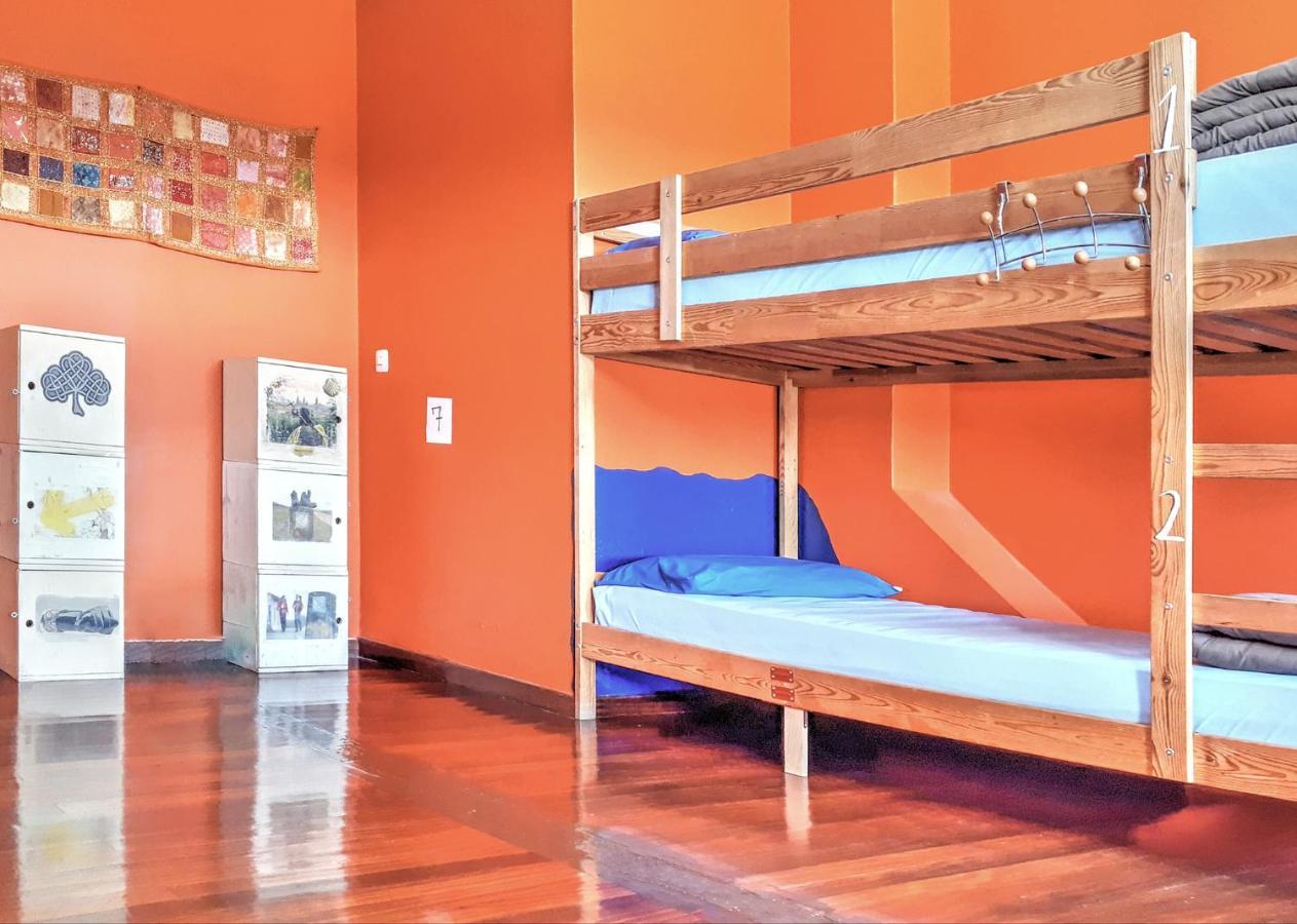 Cama en habitación compartida mixta de 6 camas