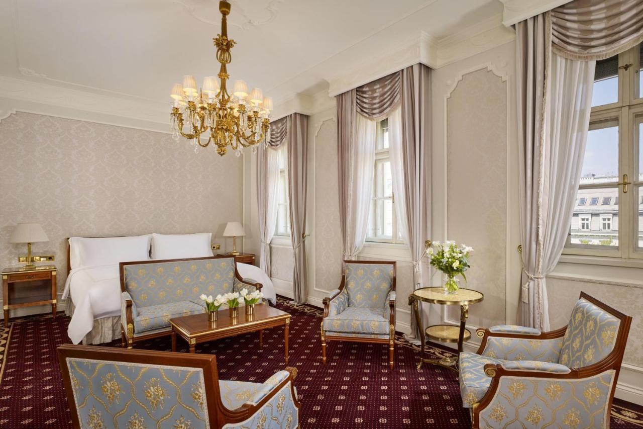 Imperial Junior Suite met Twee Aparte Bedden en Uitzicht op de Stad
