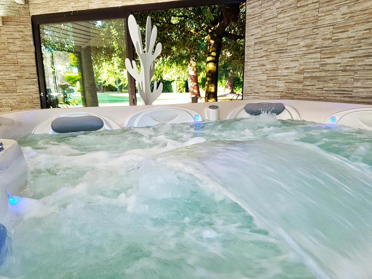 Appartamento con 2 Camere da Letto e Vista Giardino