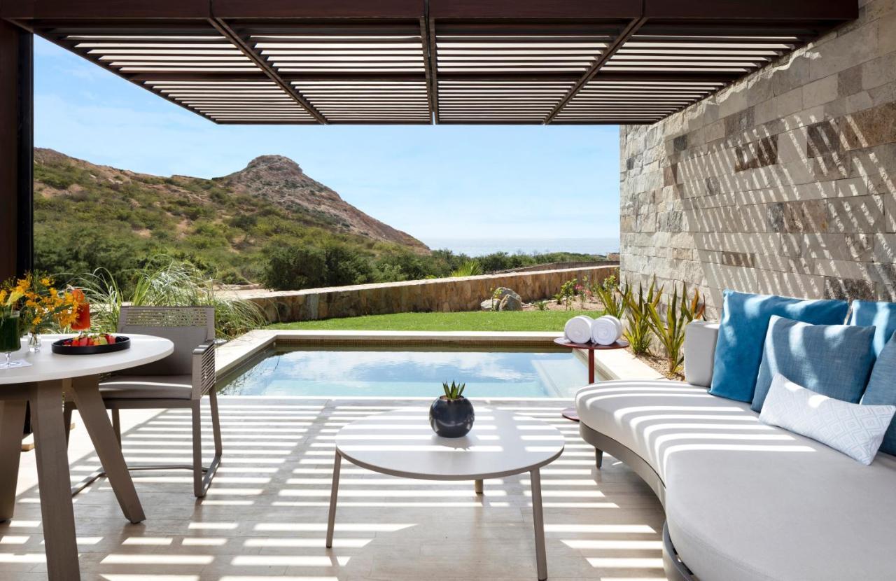 King Room with Pool View