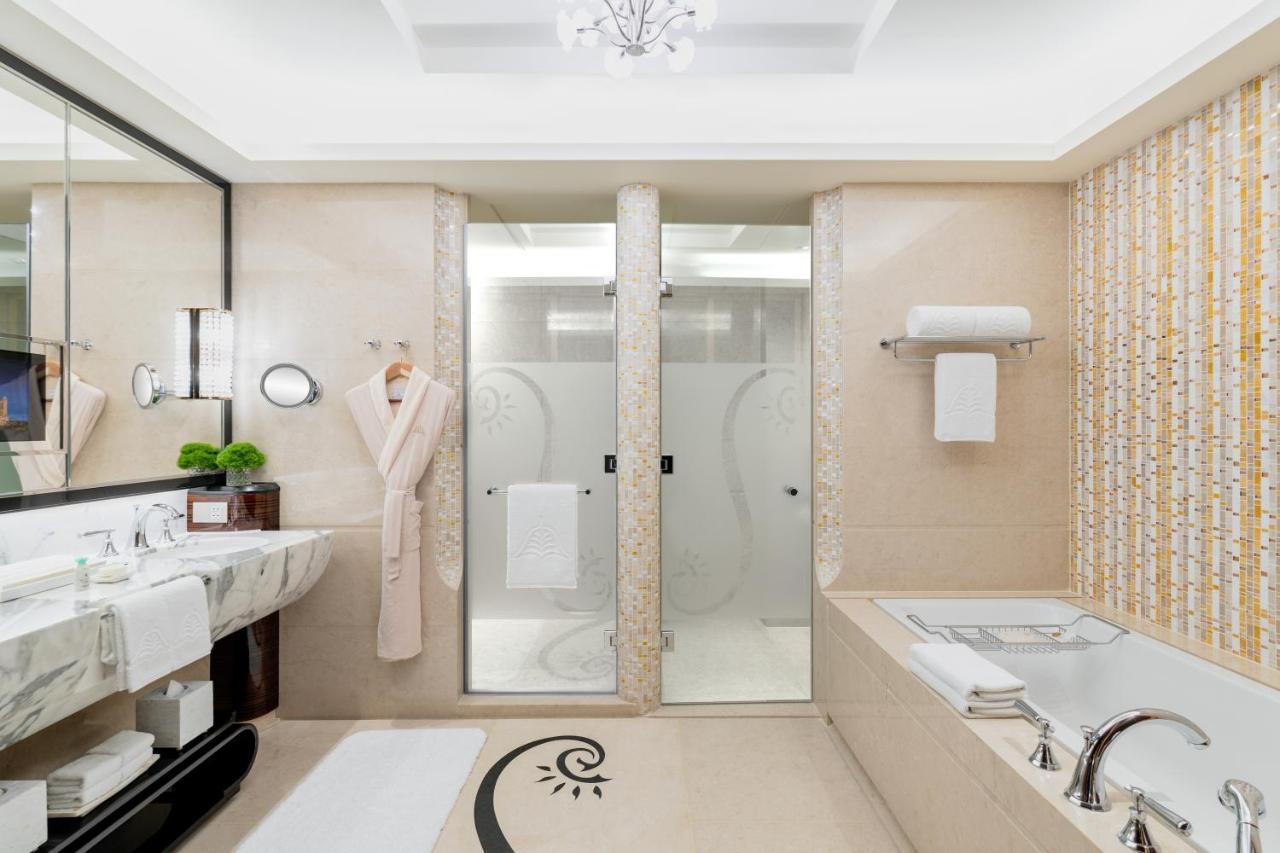 Royal Suite,1356449075:JPEG