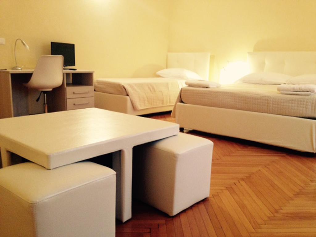 Chambre Triple avec Salle de Bains Privative Séparée