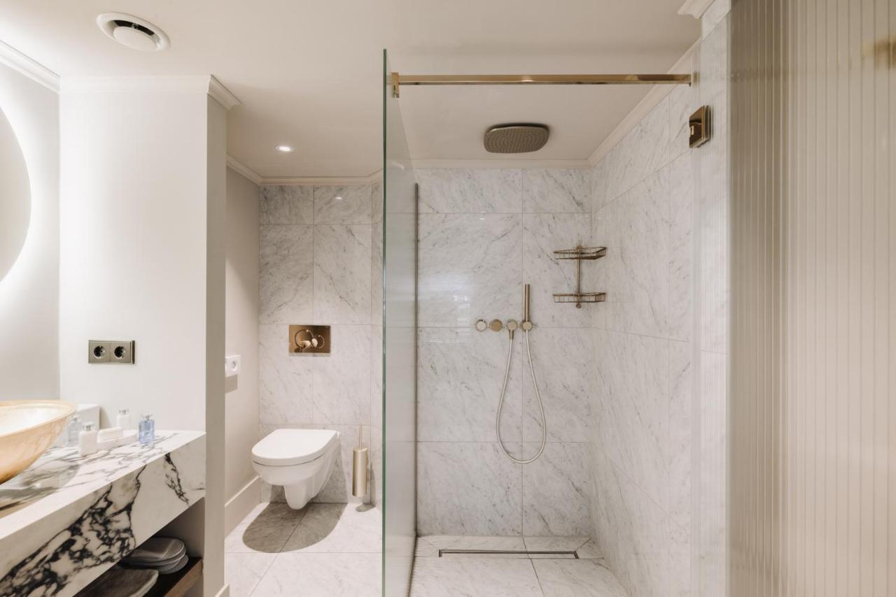 Chambre Double (Merchant - Vue sur Rue)