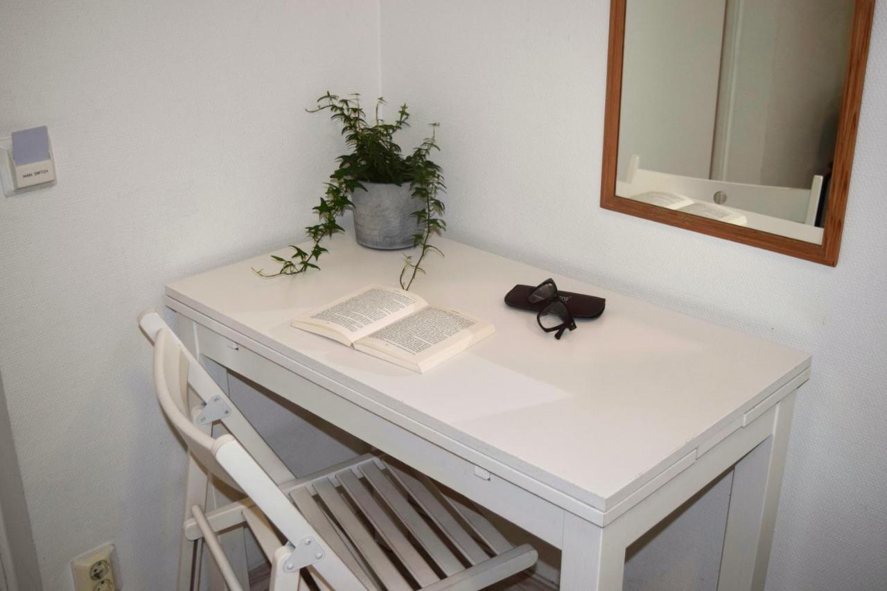 Chambre Double ou Lits Jumeaux avec Salle de Bains Commune
