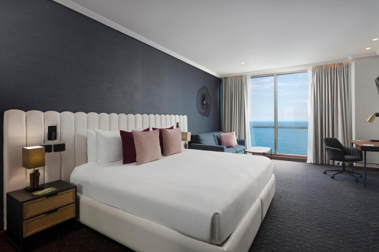 Presidential Suite Ocean Front