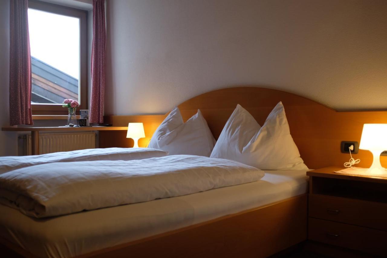 Budget Double Room,1366053983:JPEG