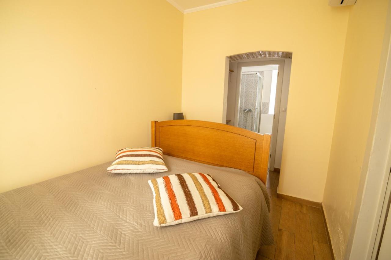Quarto Duplo com Casa de Banho Privativa