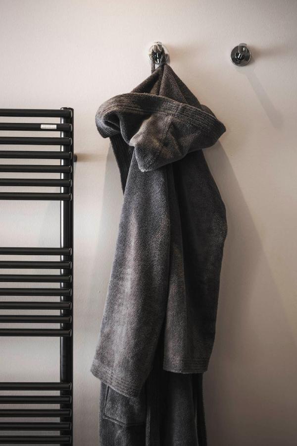 Doppelzimmer mit Balkon und Bergblick