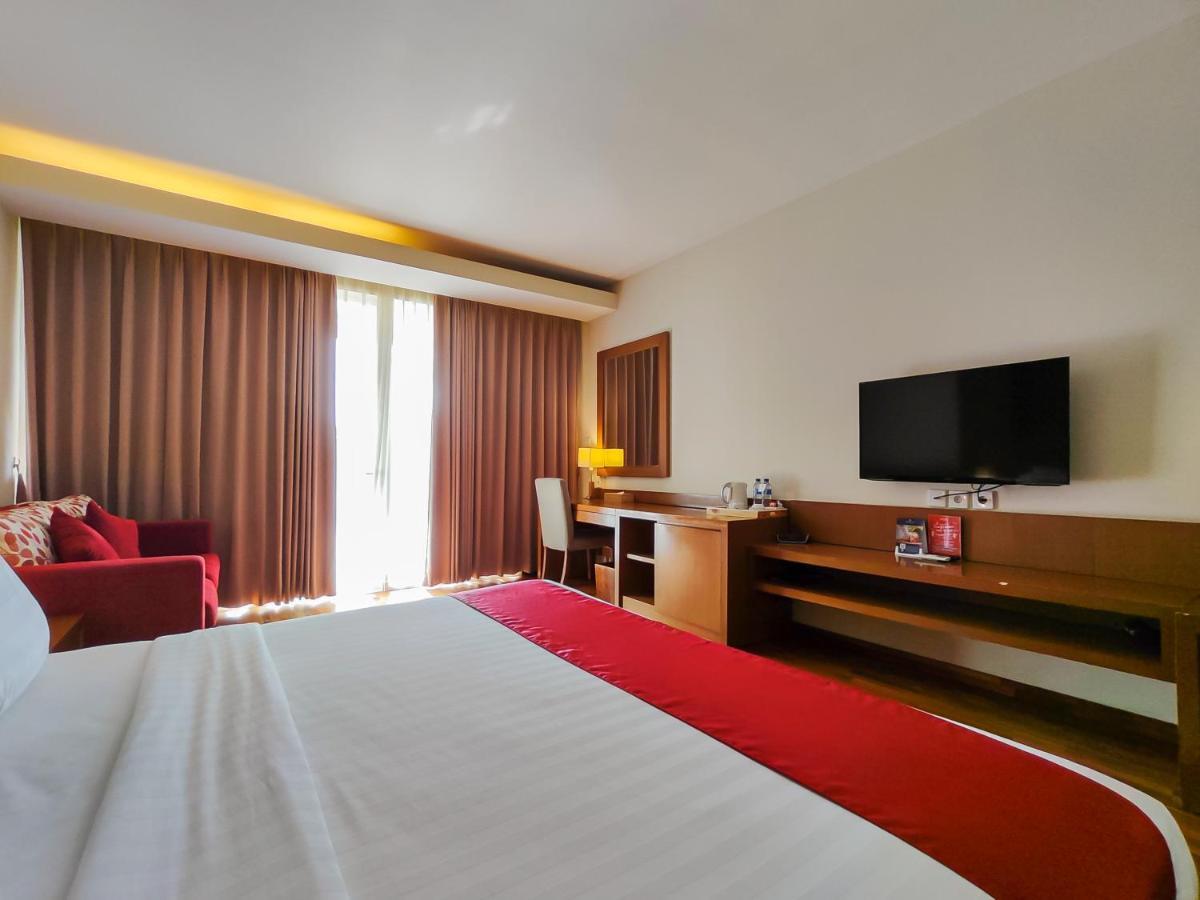 Junior Suite mit Poolblick