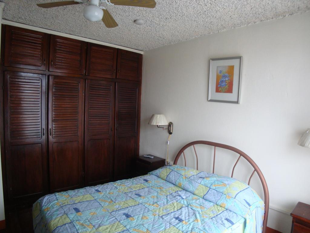 Chambre Double avec Climatisation et Salle de Bains Privative