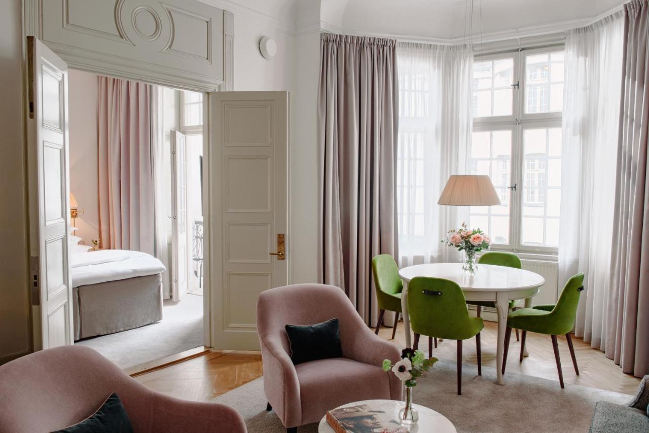 Suite avec Cour