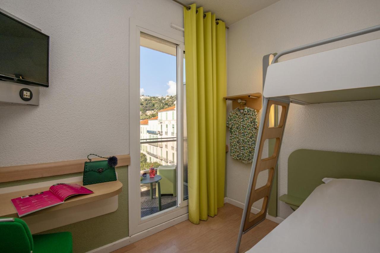 Dreibettzimmer mit Meerblick