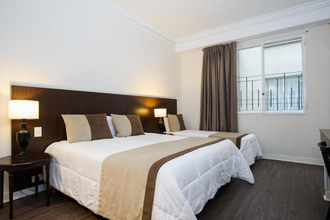 Quarto Triplo Standard